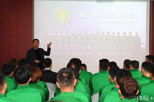 在徐峥的生日之际，7位导 徐峥《无人区》开启艰难模式：骑马装死样样来 2013-11-12 由徐峥、余男、黄渤和多布杰领衔主演的宁浩最新作品《无人区》将于2013年12月3日公映。