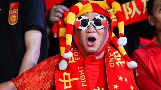 《长津湖之水门桥》单日票房910万，截至发稿前累计票房超40亿。