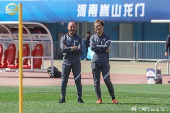 片中，时隔多年再度携手 刘德华郑秀文7次联手 《盲探》主题预告片曝光 2013-05-27 由杜琪峰执导，刘德华、郑秀文主演的悬疑警匪大片《盲探》日前在戛纳电影节“午夜展映”单元首映，并得到海内外媒体及观众的一致好评。
