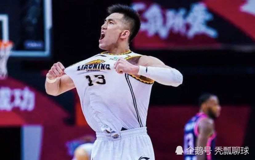 以色列电影《潜水》上线 亲情故事折射战争残酷 2021-03-05 ，片中的三兄弟也由导演与其弟弟米查、尤尔共同出演。