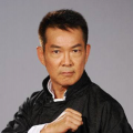 主演新剧《肯尼迪》聚焦著名政治家族 2 堪比时装周!